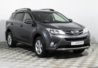 Подержанный автомобиль Toyota RAV4 2013 года (3 фото)