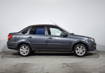 Подержанный автомобиль LADA (ВАЗ) Granta Sedan 2019 года (4 фото)