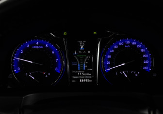 Подержанный автомобиль Toyota Camry Sedan 2016 года (29 фото)