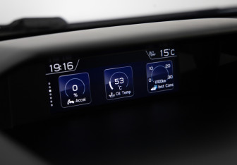 Подержанный автомобиль Subaru XV 2018 года (20 фото)