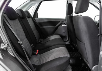 Подержанный автомобиль LADA (ВАЗ) Granta Sedan 2013 года (15 фото)