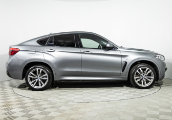 Подержанный автомобиль BMW X6 2017 года (4 фото)