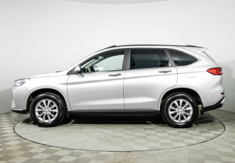 Подержанный автомобиль Haval M6 2023 года (8 фото)