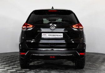 Подержанный автомобиль Nissan X-Trail 2021 года (8 фото)