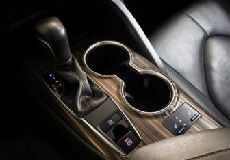 Подержанный автомобиль Toyota Camry Sedan 2019 года (18 фото)