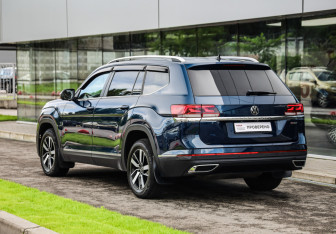 Подержанный автомобиль Volkswagen Teramont 2021 года (8 фото)