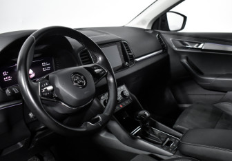 Подержанный автомобиль Skoda Karoq 2020 года (9 фото)