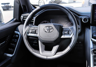 Новый Toyota Land Cruiser Suv 2026 (18 фото)