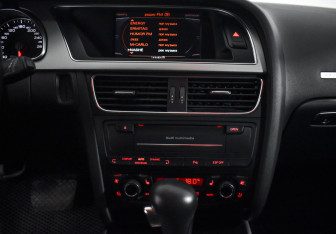 Подержанный автомобиль Audi A5 Liftback 2009 года (17 фото)