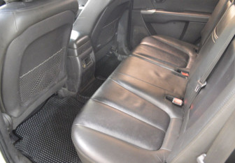 Подержанный автомобиль Hyundai Santa Fe 2010 года (11 фото)