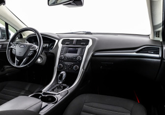 Подержанный автомобиль Ford Mondeo Sedan 2016 года (9 фото)