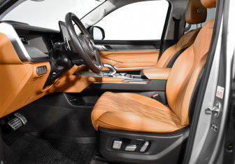 Подержанный автомобиль Tank 500 2023 года (10 фото)