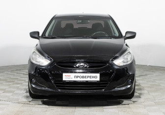 Подержанный автомобиль Hyundai Solaris Sedan 2011 года (2 фото)