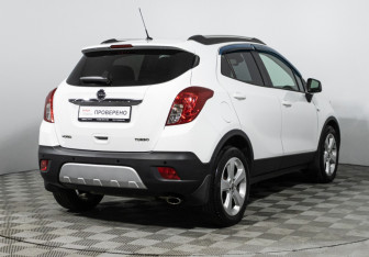Подержанный автомобиль Opel Mokka 2014 года (5 фото)