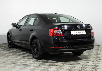 Подержанный автомобиль Skoda Octavia Liftback 2018 года (7 фото)