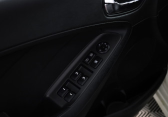 Подержанный автомобиль Kia Cerato Sedan 2014 года (14 фото)