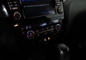 Подержанный автомобиль Nissan Qashqai 2016 года (17 фото)