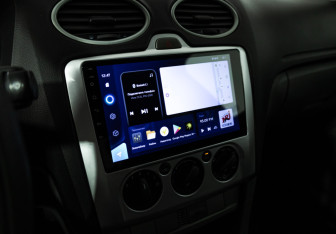 Подержанный автомобиль Ford Focus Hatchback 2008 года (16 фото)