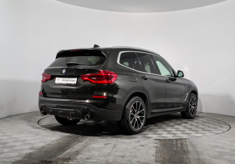 Подержанный автомобиль BMW X3 2018 года (5 фото)