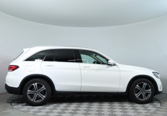 Подержанный автомобиль Mercedes-Benz GLC Coupe 2021 года (4 фото)