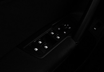Подержанный автомобиль Volkswagen Tiguan 2020 года (16 фото)