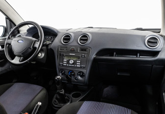 Подержанный автомобиль Ford Fusion 2007 года (9 фото)