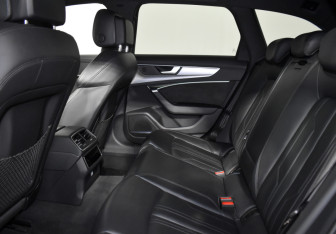 Подержанный автомобиль Audi A6 Wagon 2018 года (12 фото)