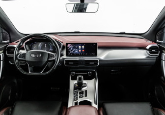 Подержанный автомобиль Geely Coolray 2020 года (11 фото)