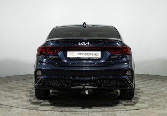 Подержанный автомобиль Kia Cerato Sedan 2022 года (6 фото)