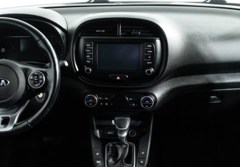 Подержанный автомобиль Kia Soul 2020 года (14 фото)