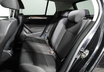 Подержанный автомобиль Volkswagen Golf Hatchback 2010 года (10 фото)