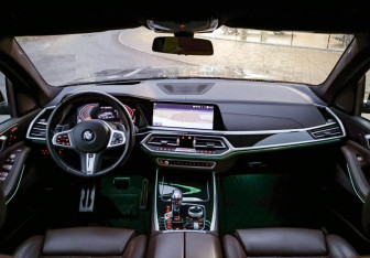 Подержанный автомобиль BMW X7 2019 года (11 фото)