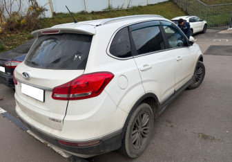 Подержанный автомобиль Chery Tiggo 5 2016 года (4 фото)