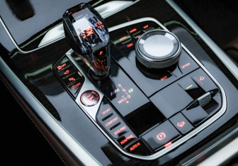 Подержанный автомобиль BMW X7 2019 года (20 фото)