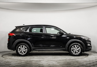 Подержанный автомобиль Hyundai Tucson 2020 года (4 фото)