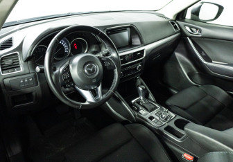 Подержанный автомобиль Mazda CX-5 2015 года (11 фото)