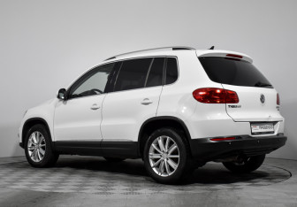 Подержанный автомобиль Volkswagen Tiguan 2012 года (7 фото)