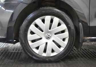 Подержанный автомобиль Volkswagen Polo Sedan 2013 года (9 фото)