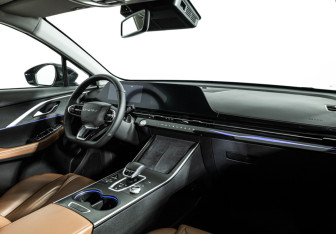 Подержанный автомобиль Omoda C5 2023 года (9 фото)