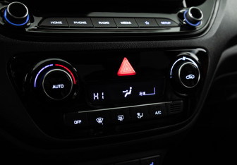 Подержанный автомобиль Hyundai Solaris Sedan 2020 года (18 фото)