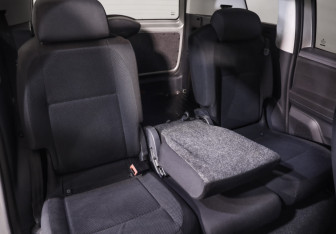 Подержанный автомобиль Skoda Roomster 2008 года (20 фото)