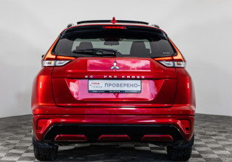 Подержанный автомобиль Mitsubishi Eclipse Cross 2021 года (6 фото)