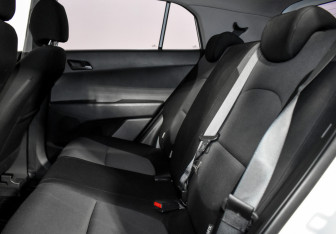 Подержанный автомобиль Hyundai Creta 2018 года (13 фото)