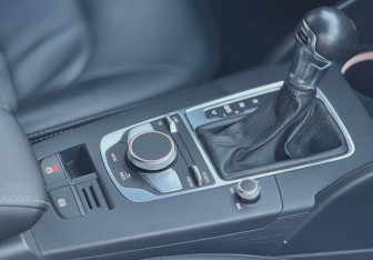 Подержанный автомобиль Audi A3 Sedan 2019 года (16 фото)