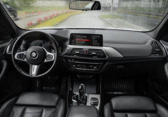 Подержанный автомобиль BMW X3 2019 года (14 фото)