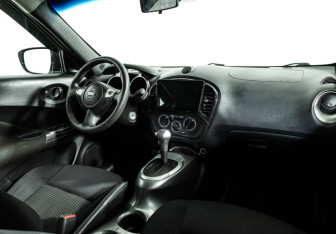 Подержанный автомобиль Nissan Juke 2014 года (9 фото)