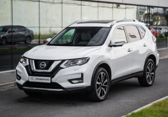Подержанный автомобиль Nissan X-Trail 2019 года (3 фото)