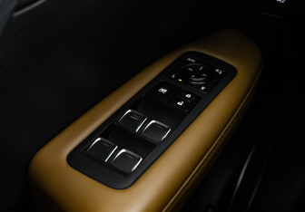Подержанный автомобиль Lexus RX 2020 года (24 фото)