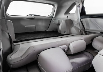 Подержанный автомобиль Toyota Venza 2011 года (20 фото)