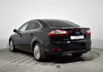 Подержанный автомобиль Ford Mondeo Sedan 2011 года (7 фото)